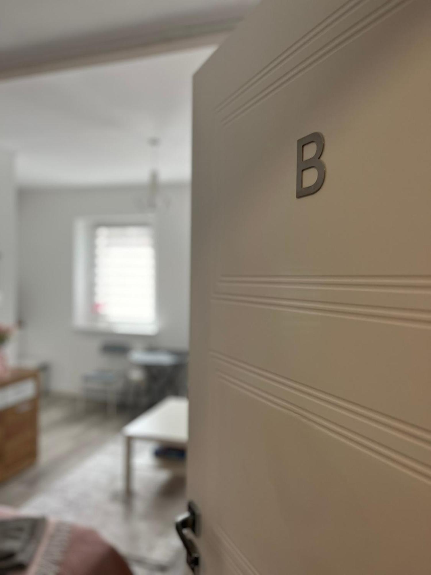 Apartment Adventure Base A&b